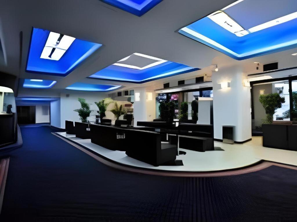 Tokyo Business Hotel Экстерьер фото