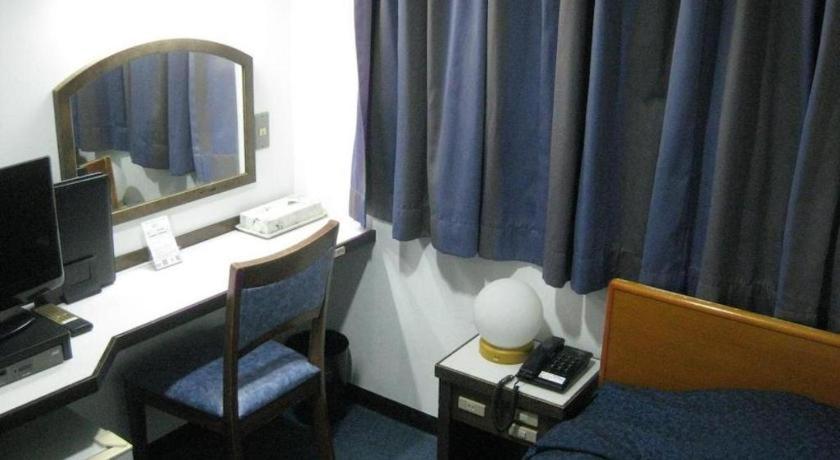 Tokyo Business Hotel Экстерьер фото