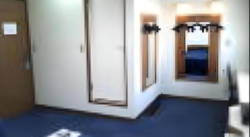 Tokyo Business Hotel Экстерьер фото